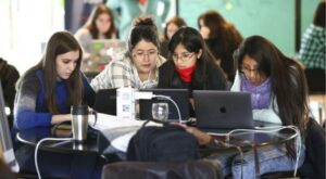 Mujeres en Tecnología: Desigualdad y Oportunidades mujeres-en-tecnologia-desigualdad-y-oportunidades